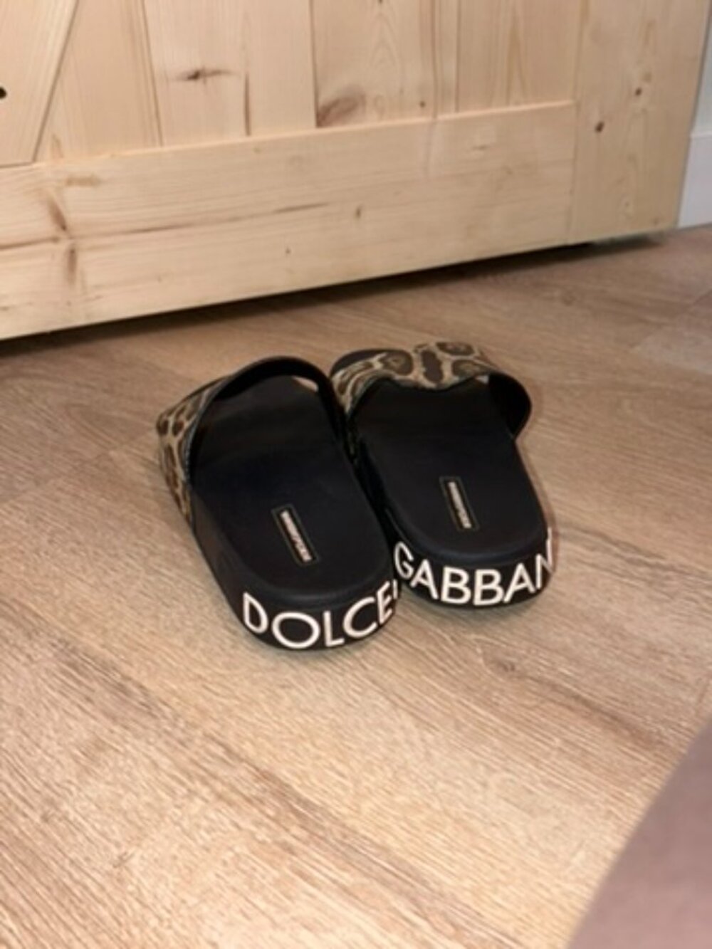 Dolce and Gabana Cheetah Slides - Picture 3 of 6